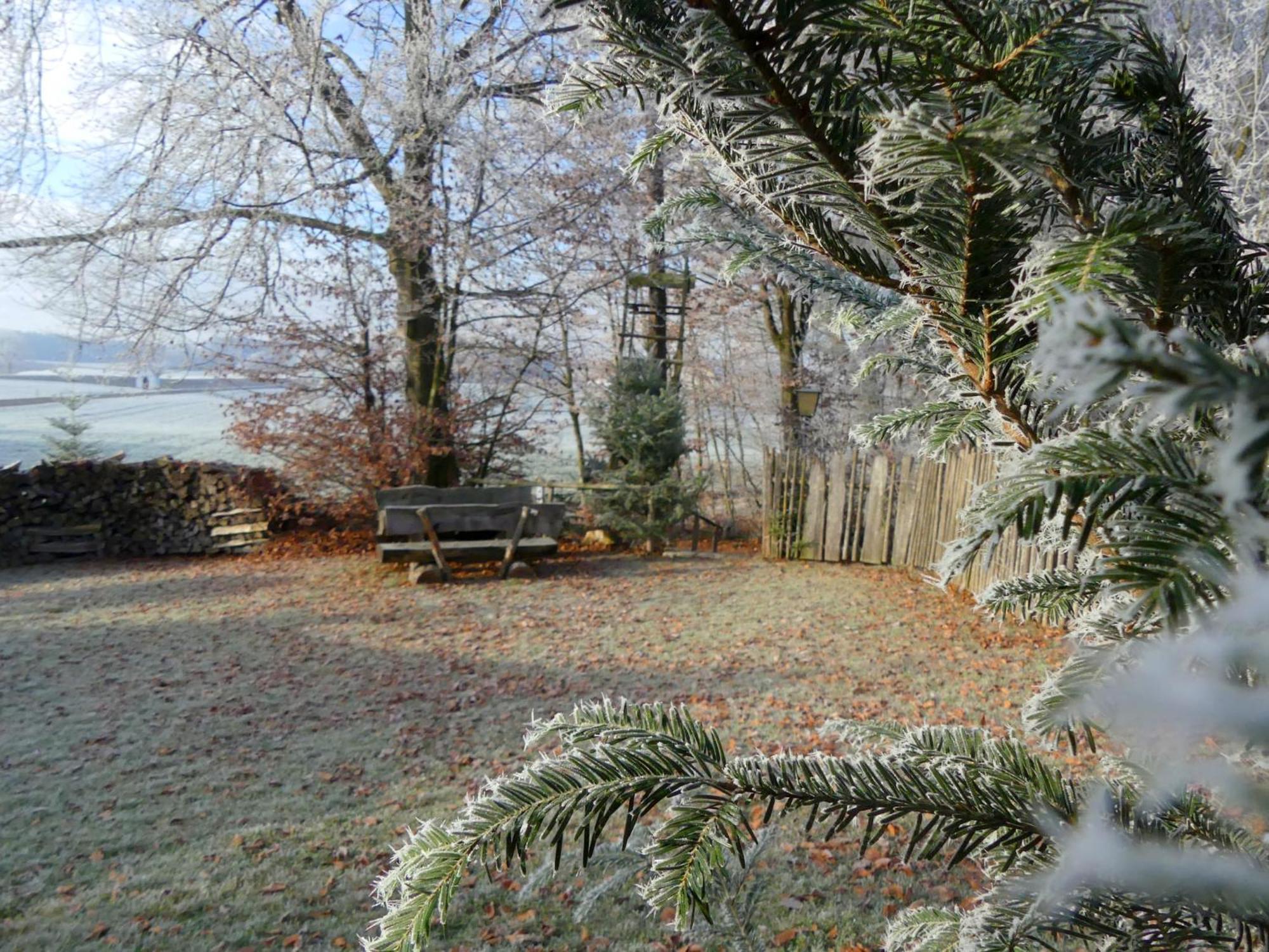 Eco Friendly Chalet Near The Lake In Asten Tittmoning Exteriör bild